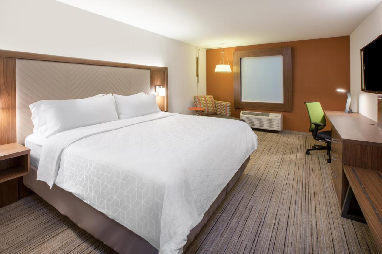 Holiday Inn Express & Suites - Lindale By Ihg Exterior foto